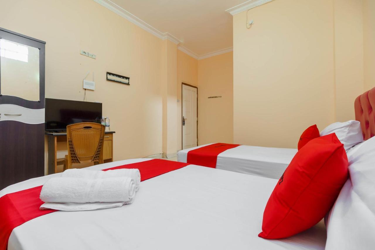 RedDoorz Syariah near Palembang Square Mall 3 Bagian luar foto